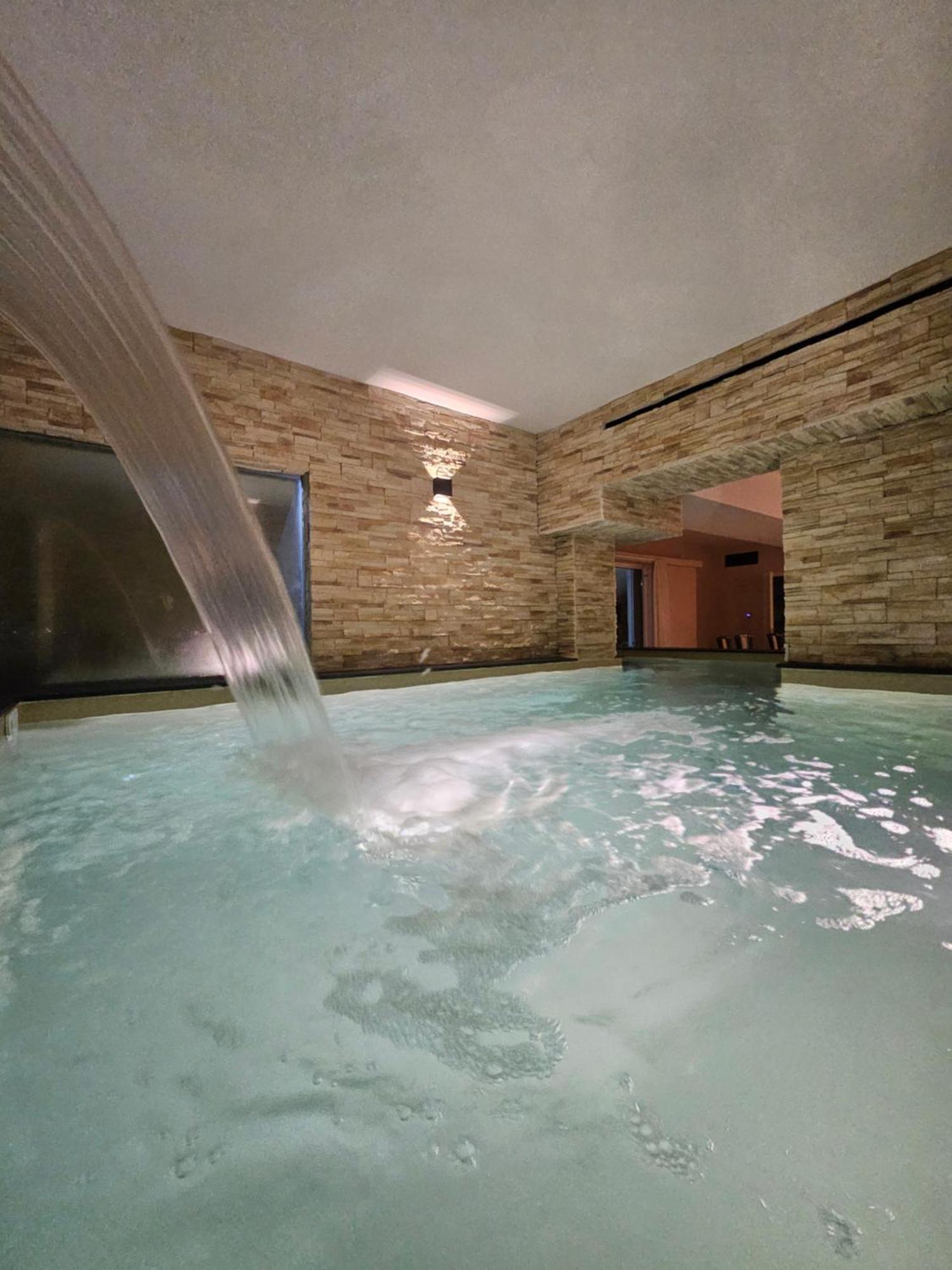 Villa Mairi - 2 Private Pools & Game Room Near Athens Salamina Zewnętrze zdjęcie